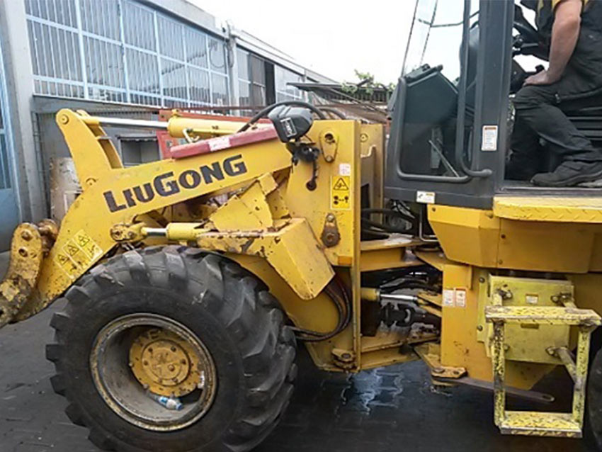 Kardeşler İş Makineleri